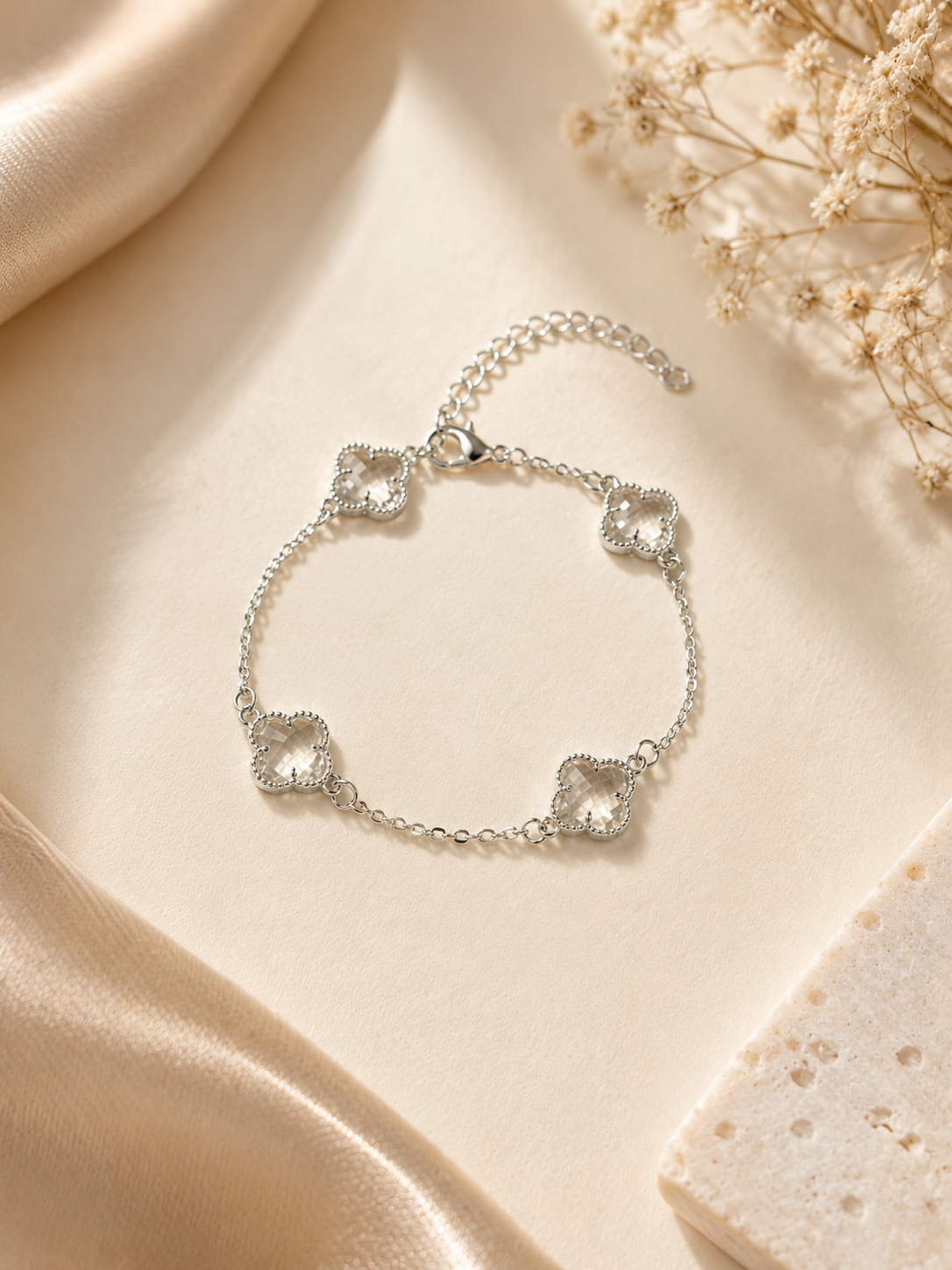 Luna Clover Bracelet